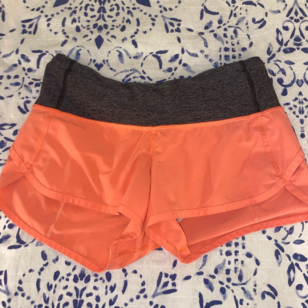 size 2 lululemon coral speed up short 2.5 inseem